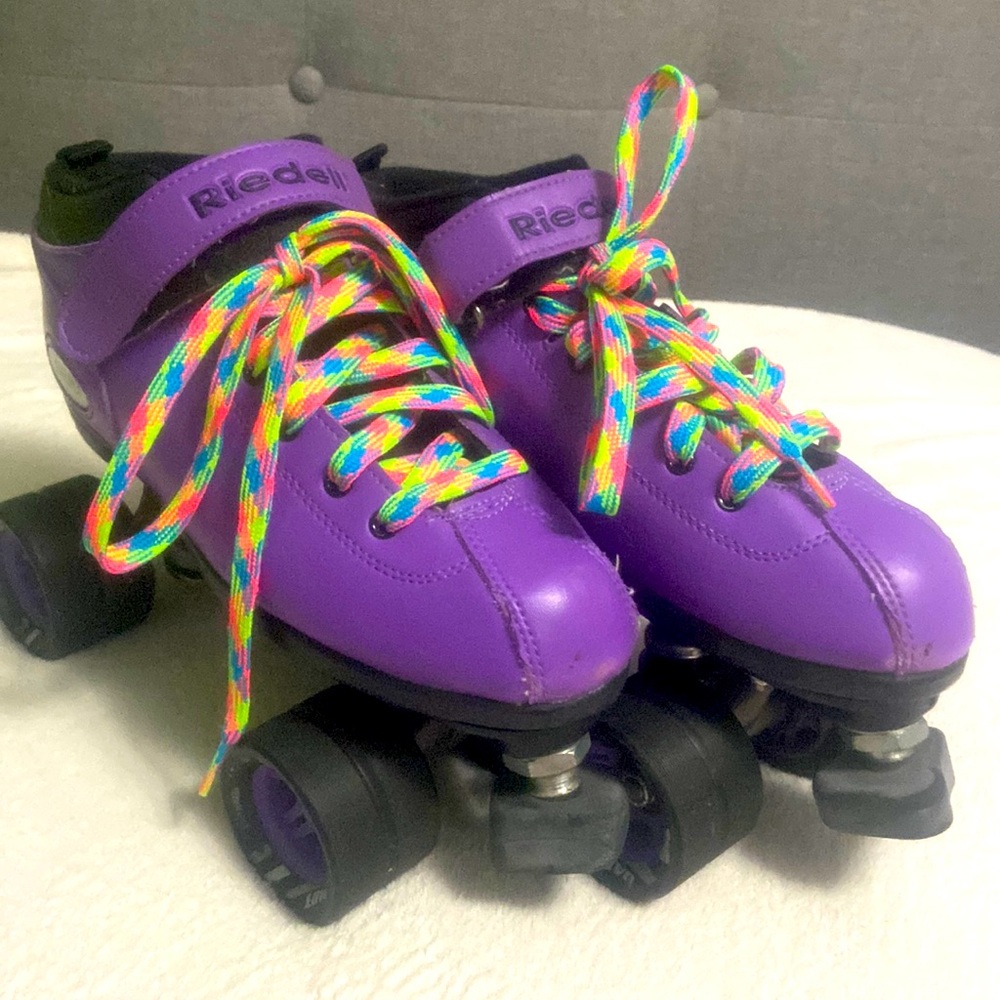 COPY - Women Riedel Dart Skates. Price is negotiable!